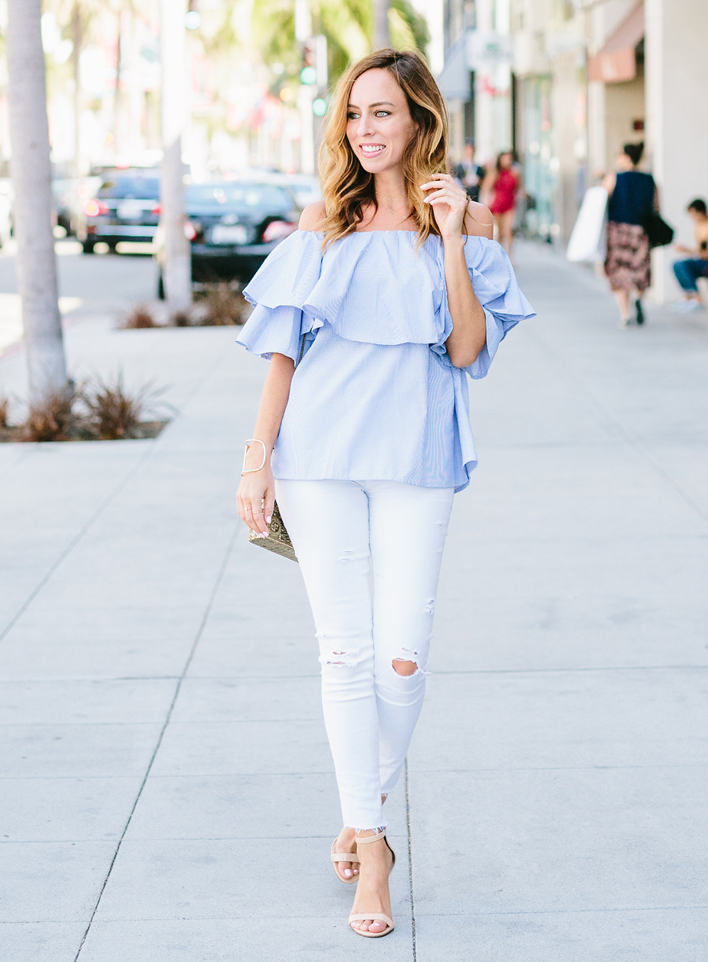 Sydne-Style-wears-ruffled-off-the-shoulder-top-for-summer-fashion-trends-street-style