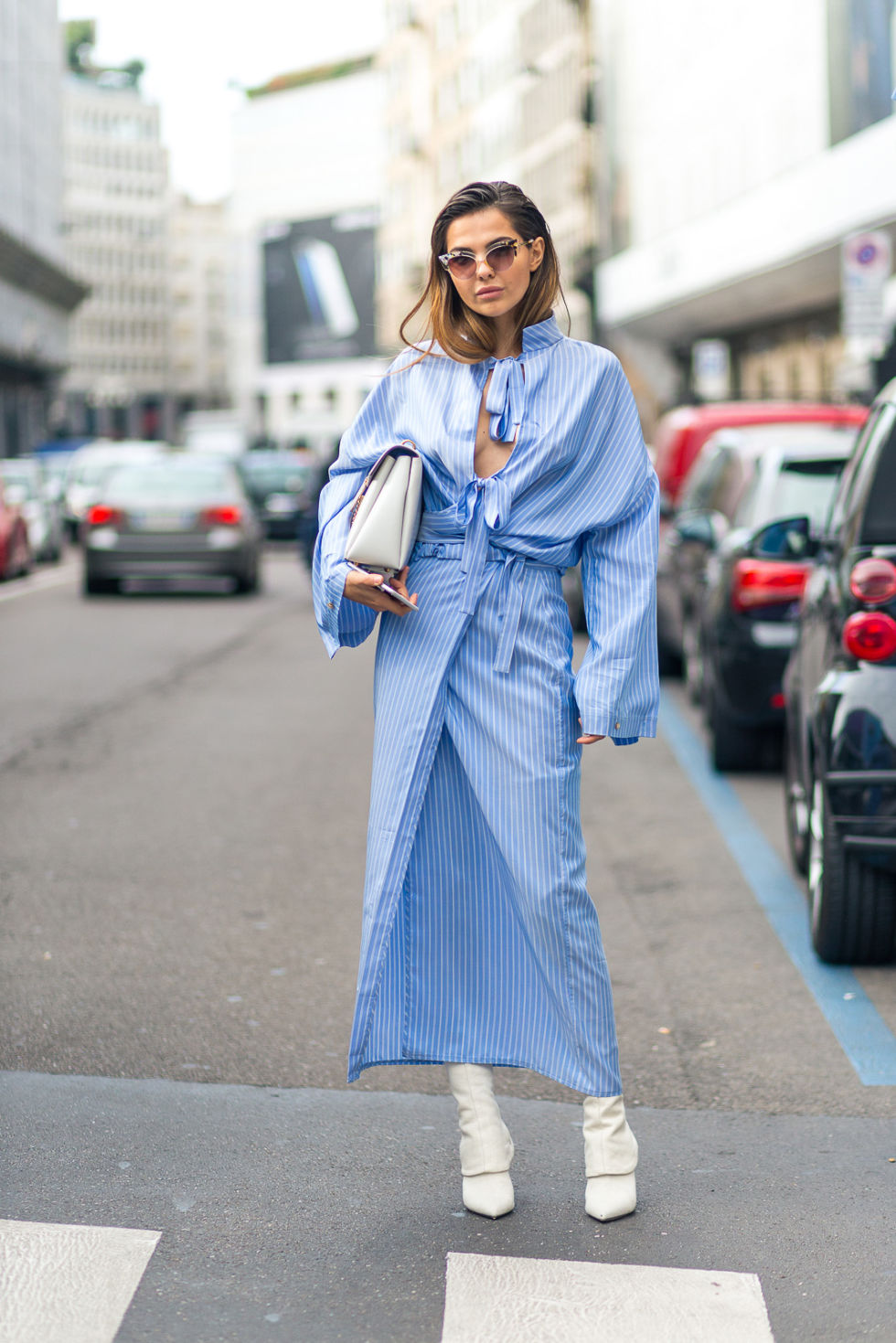 1474871704-hbz-street-style-mfw-ss2017-day2-30