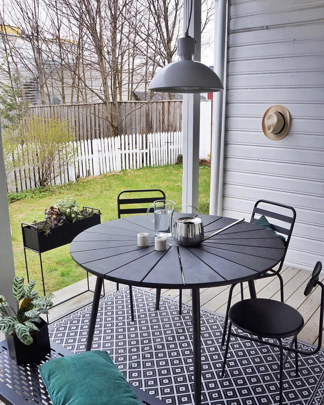 31128539_213716115884517_2551084194411315200_n