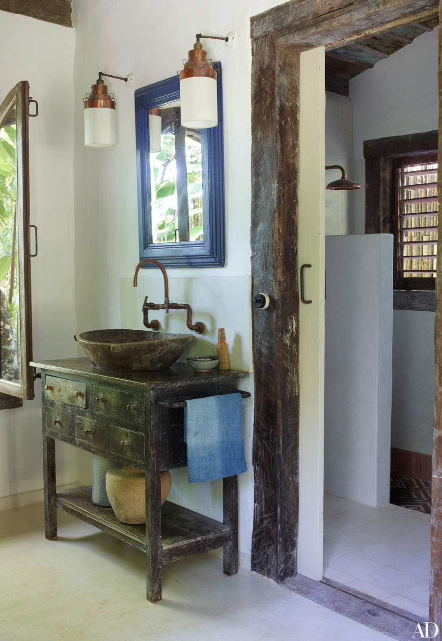 0816-anderson-cooper-trancoso-brazil-16