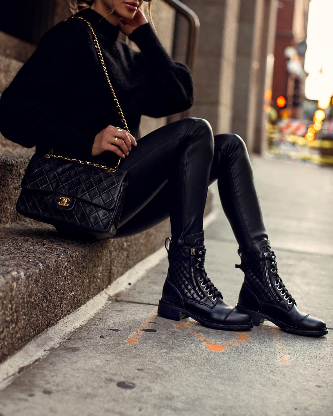 Fashion-blogger-chanel-combat-boots
