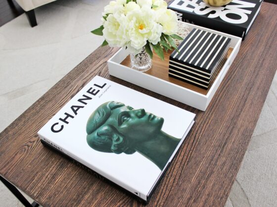 τραπεζάκι σαλονιού