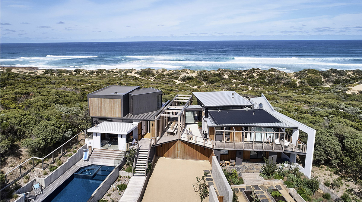 Bobby-Berk_Home-Tour_Interiors_Australia_Beach_Bright_Clean_3