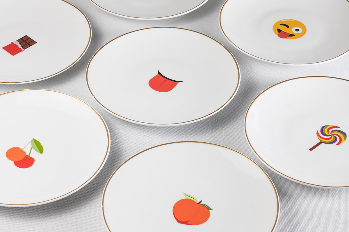 Emoji plates 2 - Adrien Daste