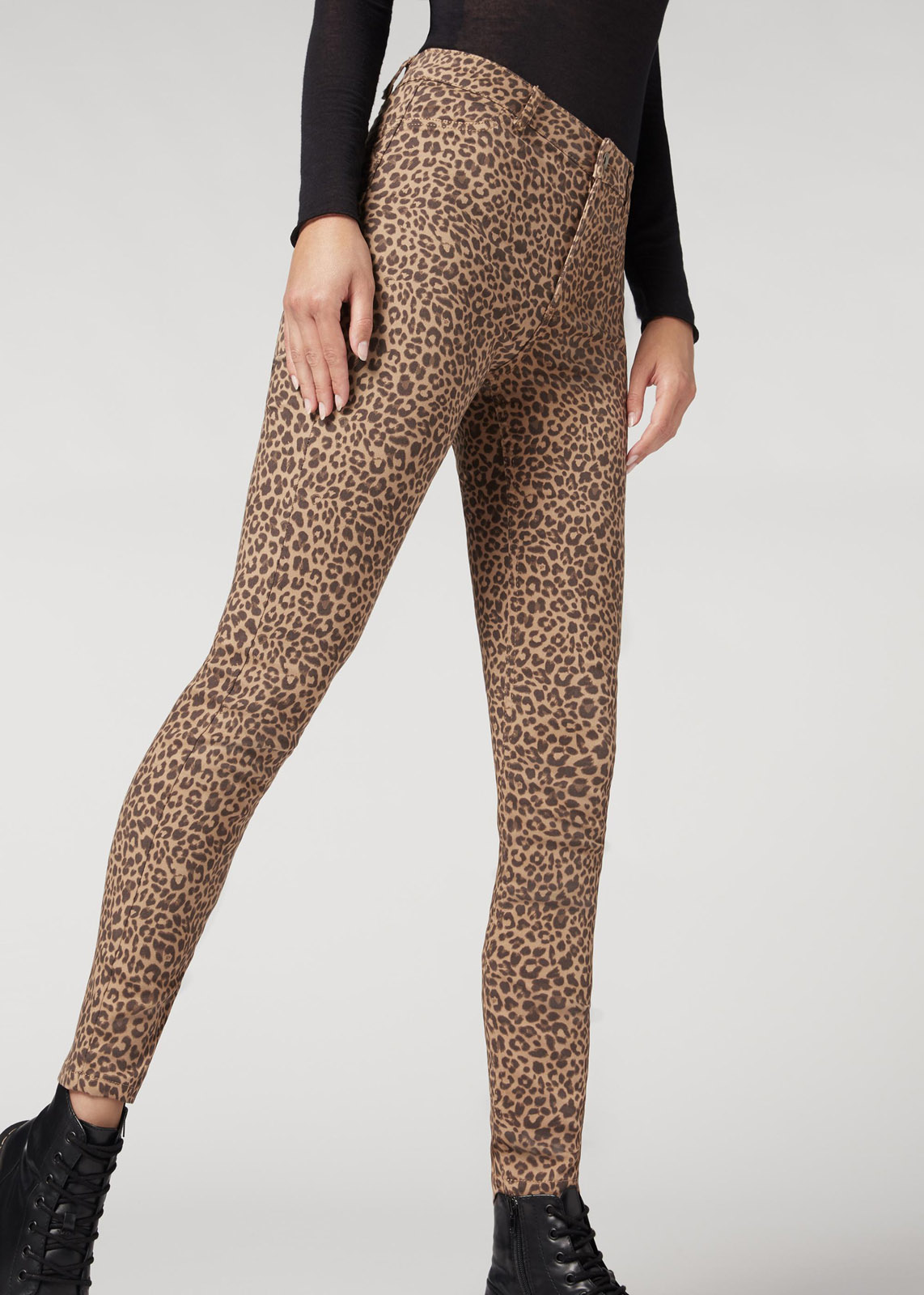 MODP1001_wear_4676_M