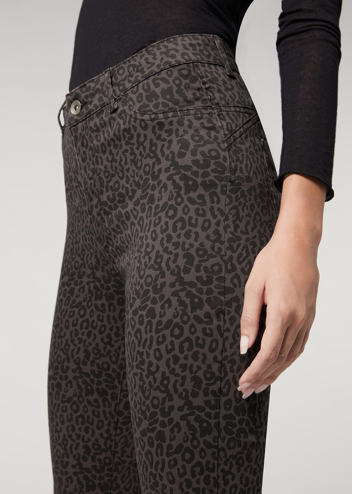 MODP1001_wear_4677_M