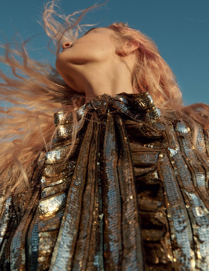 Sky-Vogue-Russia-Cover-Photoshoot09