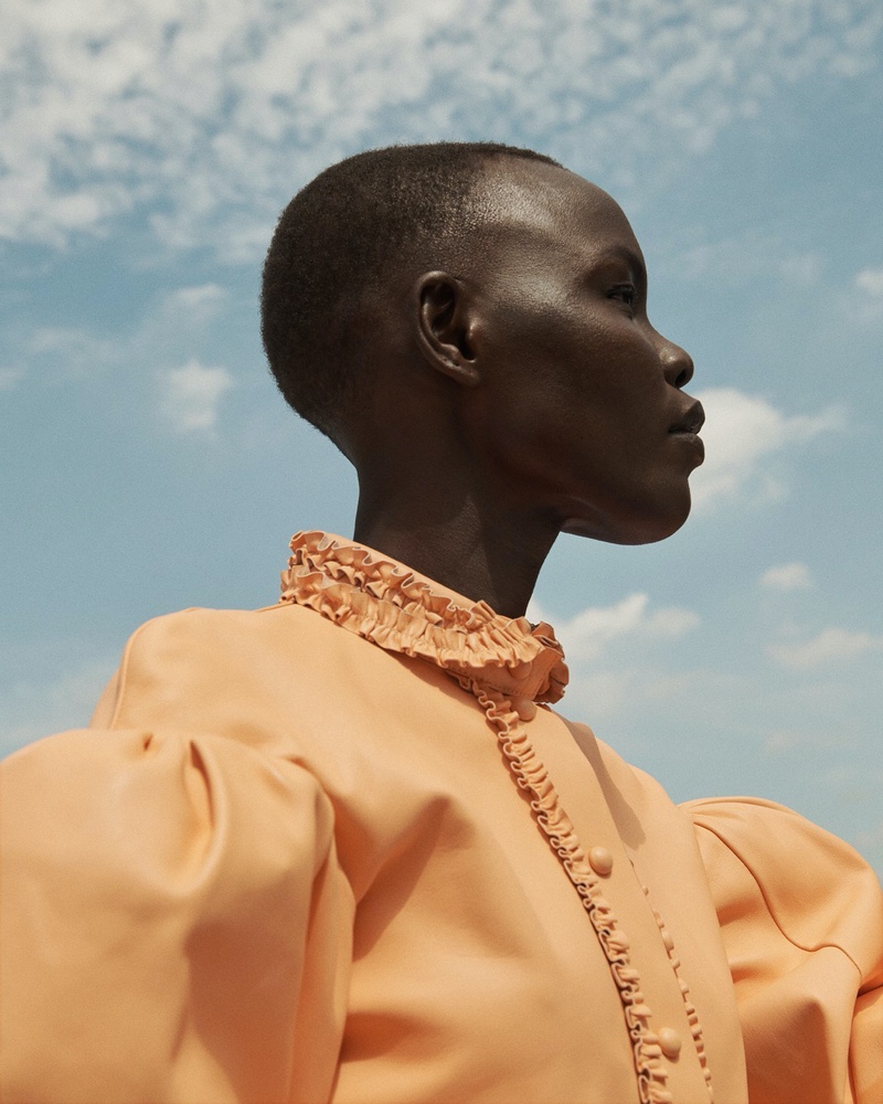 Sky-Vogue-Russia-Cover-Photoshoot12