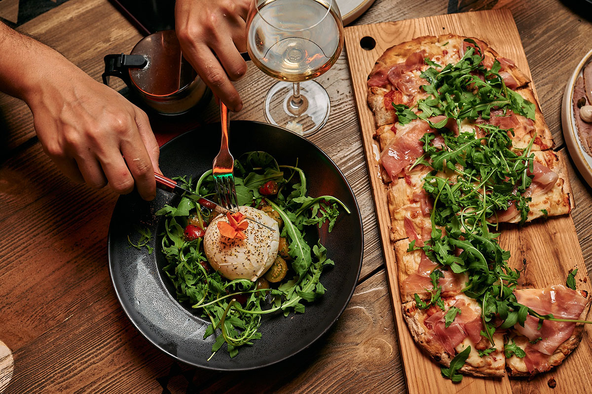 241765438_1820149758168252_3849641994805106902_n