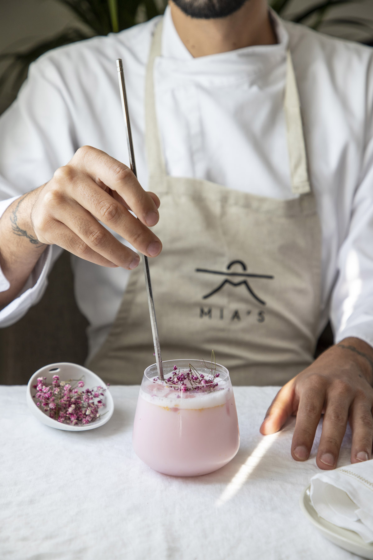 MIA'S RESTAURANT (16)