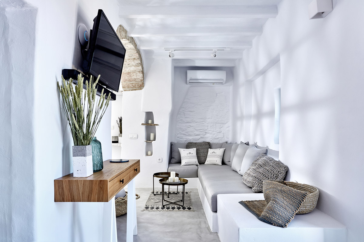 DELUXE DOUBLE ROOM WITH SEA VIEWFL6A0195