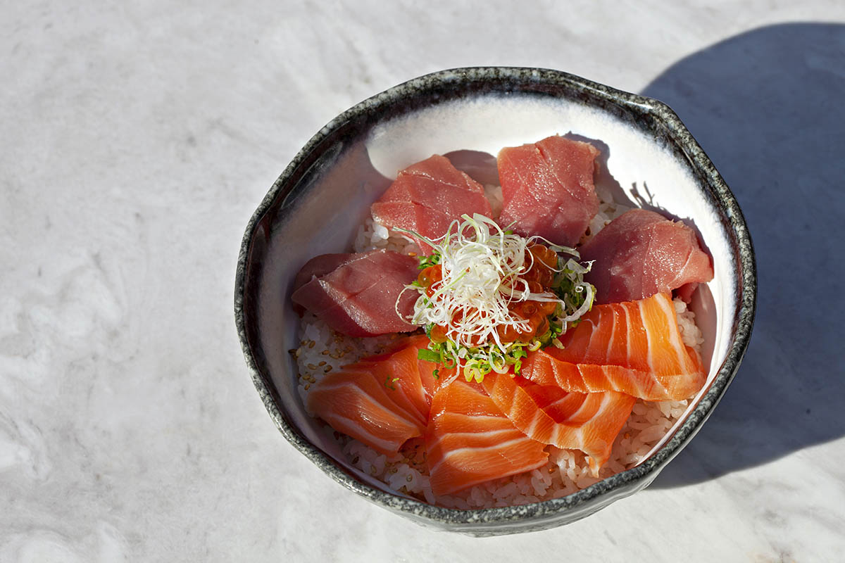 Salmon & Tuna on Rice served with Miso Soup_1