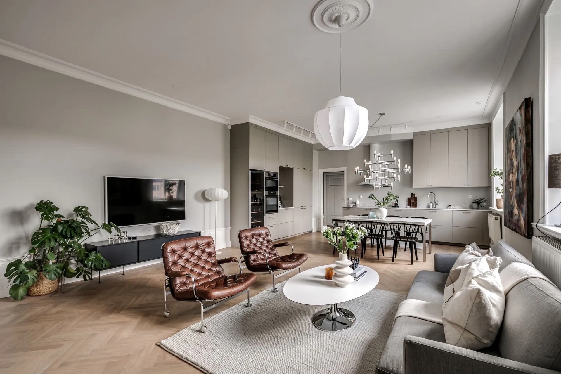 neutral apartment -1