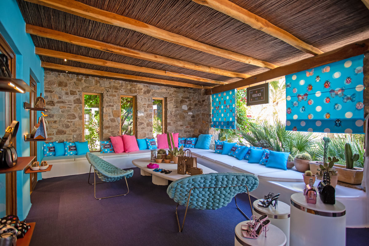 Versace La Vacanza at Luoisa World Mykonos